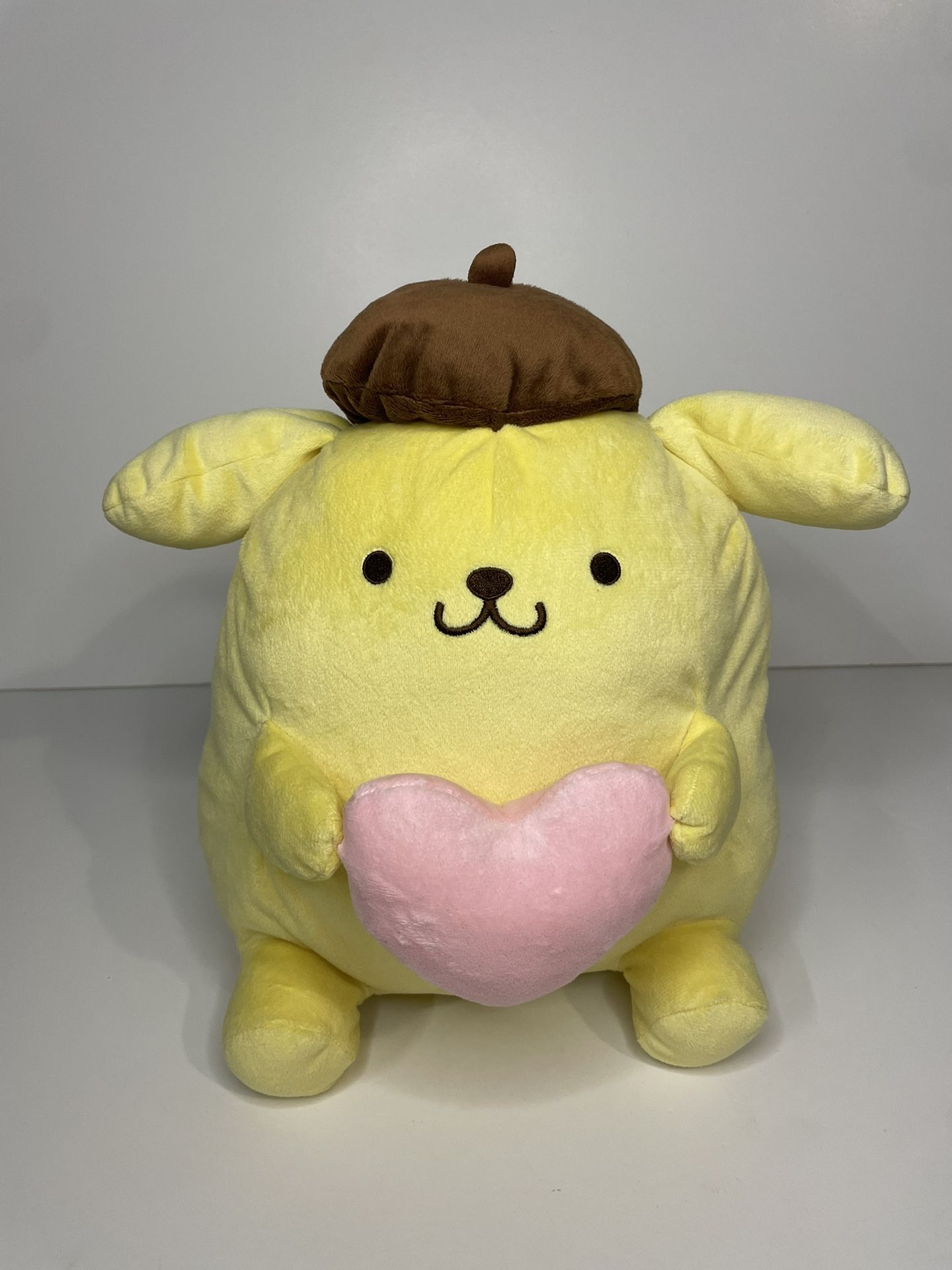 Pompompurin Plush With Heart