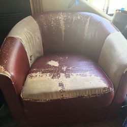 FREE Swivel Lounge Chair