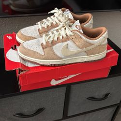 Nike Dunks 