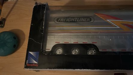 Toy truck