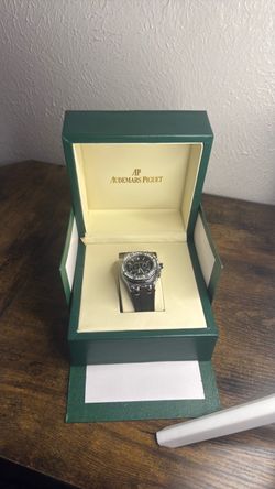 Custom Moissanite Watch – Iced Out Luxury Style – Like New