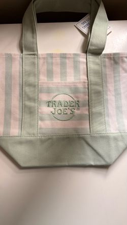 green trader joe’s bag