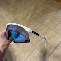 Men’s Sunglasses White Frame Oakley
