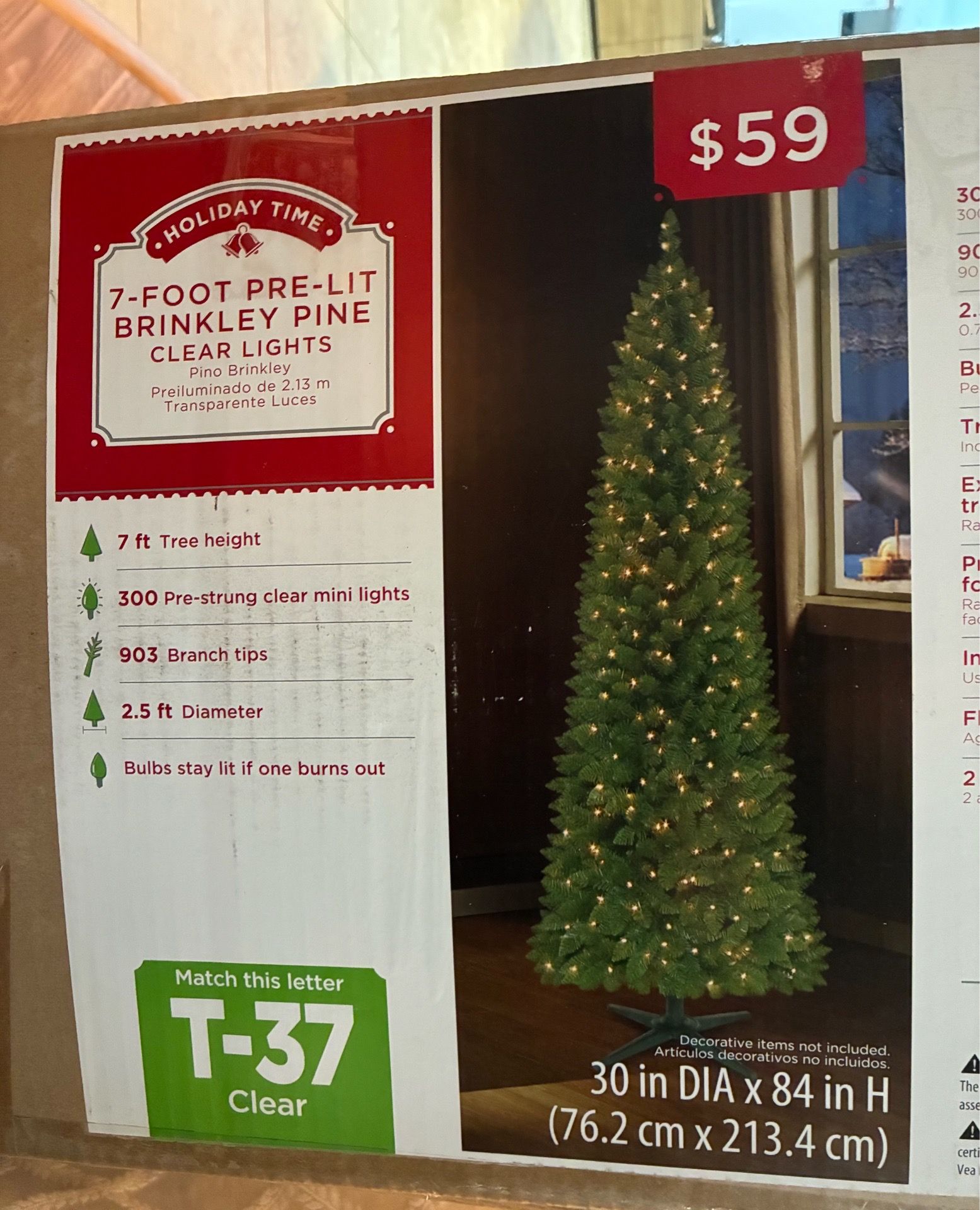 Christmas Tree 7’ pre-lit w/ 300 clear lights