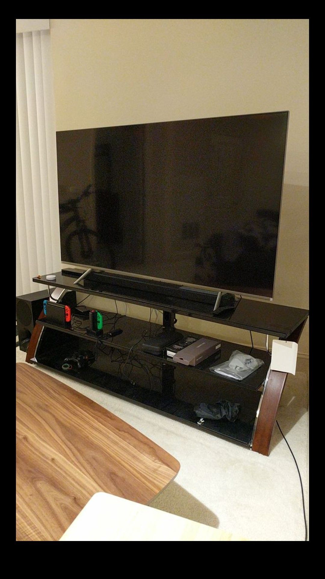 Tempered Glass TV stand (Disassembled)