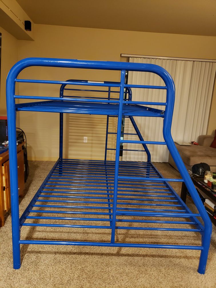 Full over twin bunk bed
