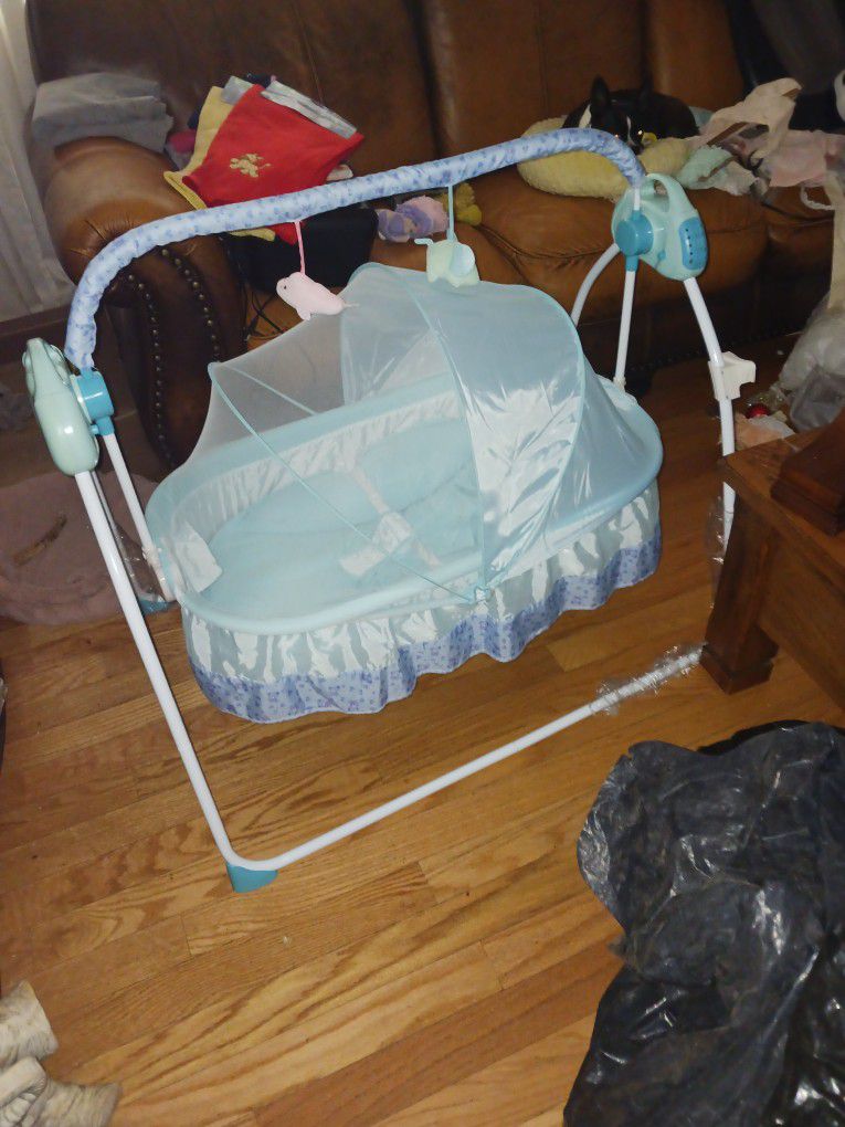 Baby Crib Plays Music And Sounds Soothing Sounds Comes With Blankets  Changing Pad ,A Boppy Pillow Mattress