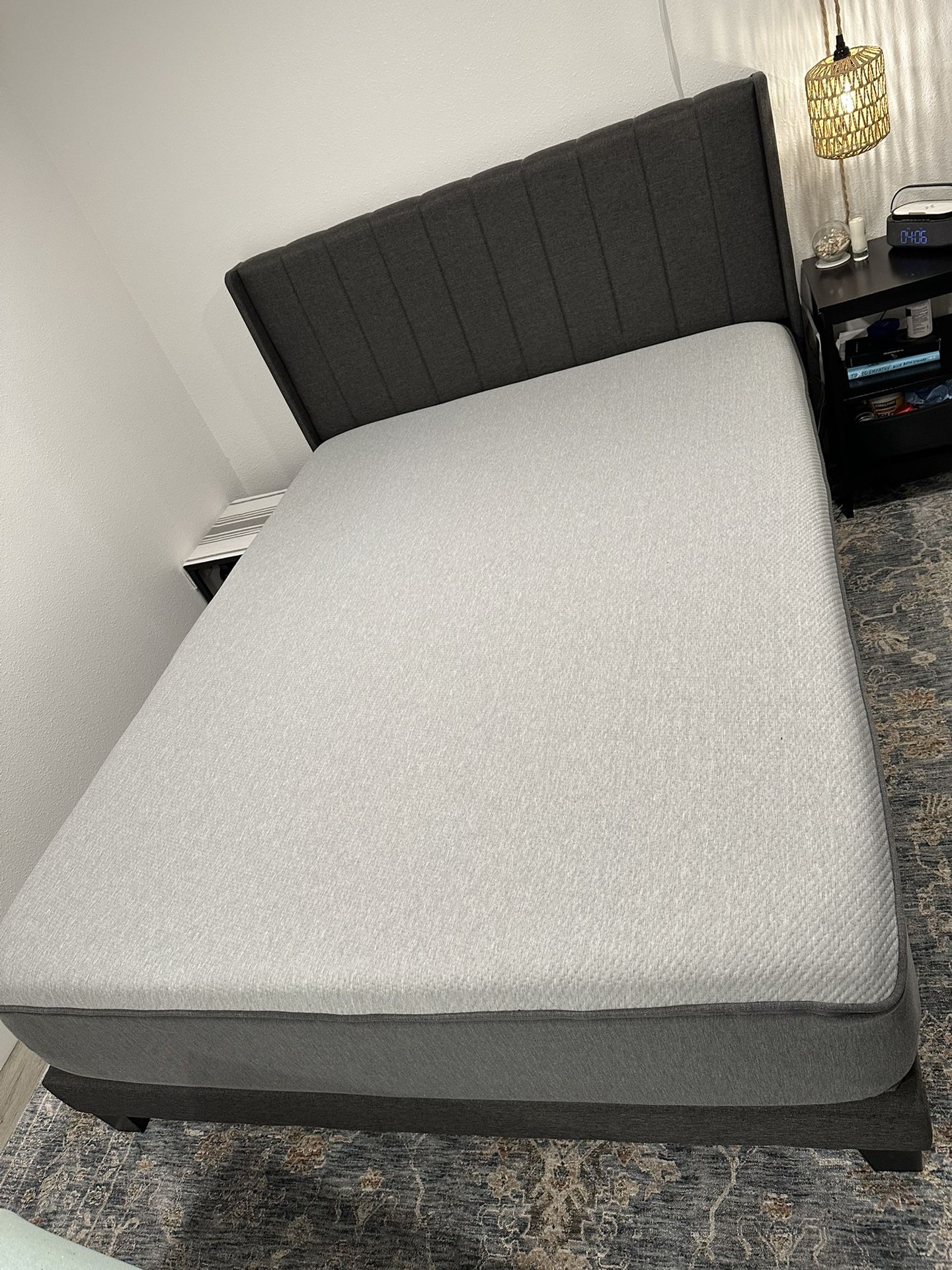 Casper 12” Mattress Perfect Condition