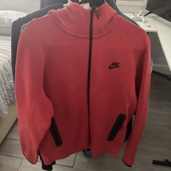 Red Nike Tech Men’s Medium