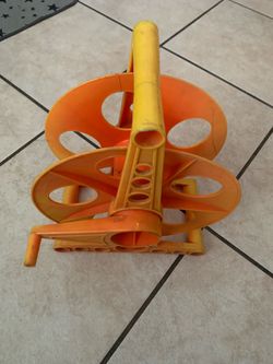Hand Cranked Extension Cord Reel