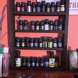 Essential Oils With Shelf 