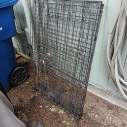 L-XL Metal Kennel!