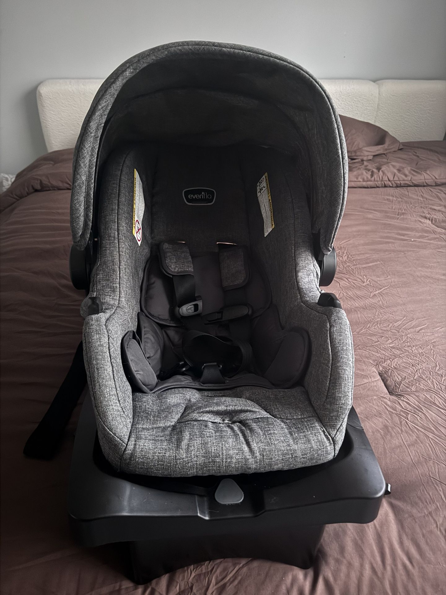 Evenflo Baby Car seat