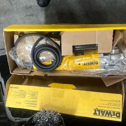 Dealt 28474w  15 Amp Angle Grinder