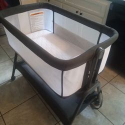 Extra Wide Bassinet