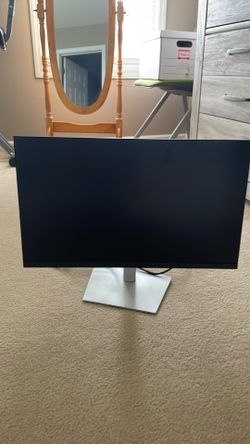 Dell 24” P2422HE IPS Monitor with Adjustable Stand - Excellent Condition