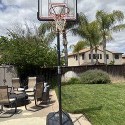 Lifetime Basketball Hoop.  12’ Used 