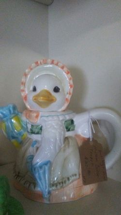 Tea pot