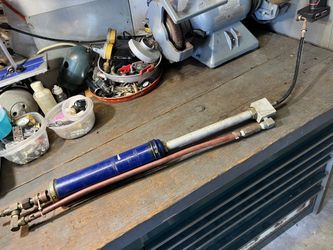 Grease Gun Works Off Of Air Custom-Made