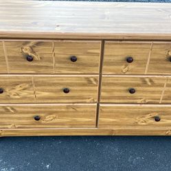 wooden dresser 56”wx15”dx30”h like new wooden dresser