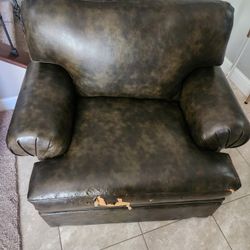 Oversized Chairs 