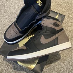 Jordan 1 Retro High OG Palomino Size 11