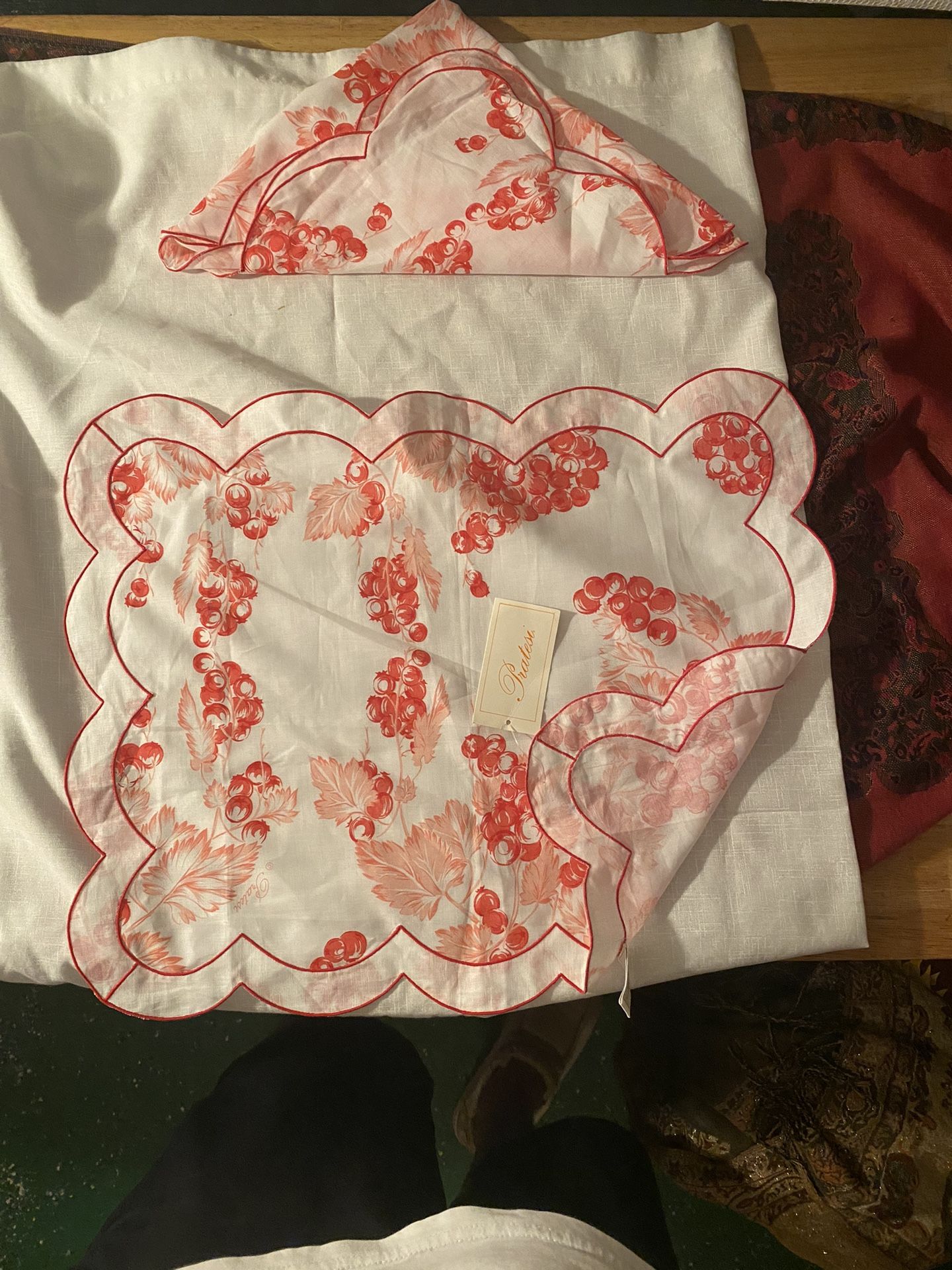 PRATESI PLACEMATS AND NAPKINS 12 Pieces