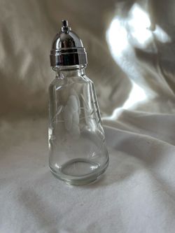 Princess House Salt/Pepper Shaker