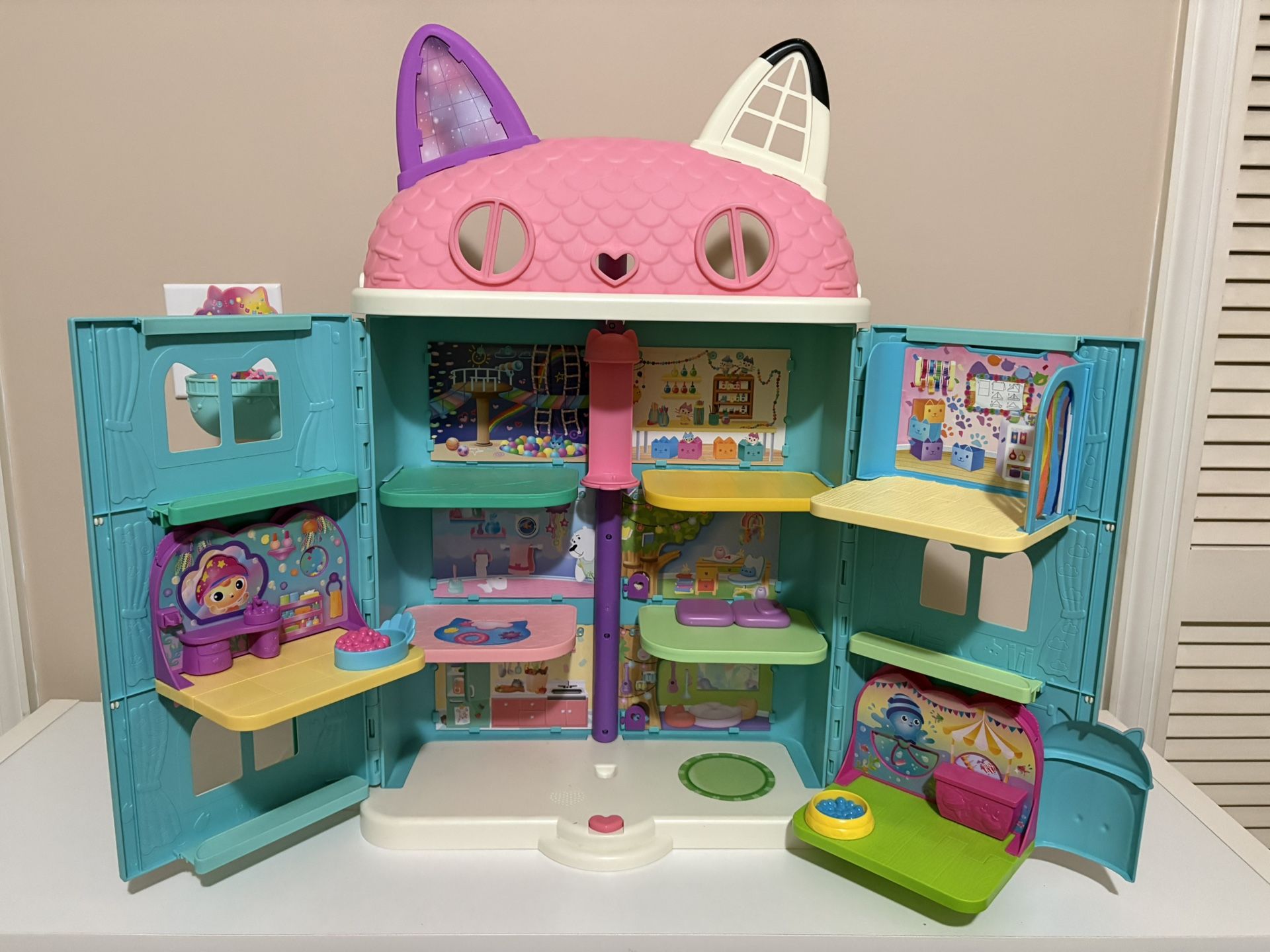 Gabby’s Dollhouse 