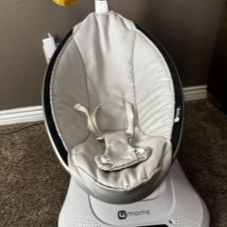 4 moms Swing 