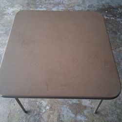 small table. size 31"×31 