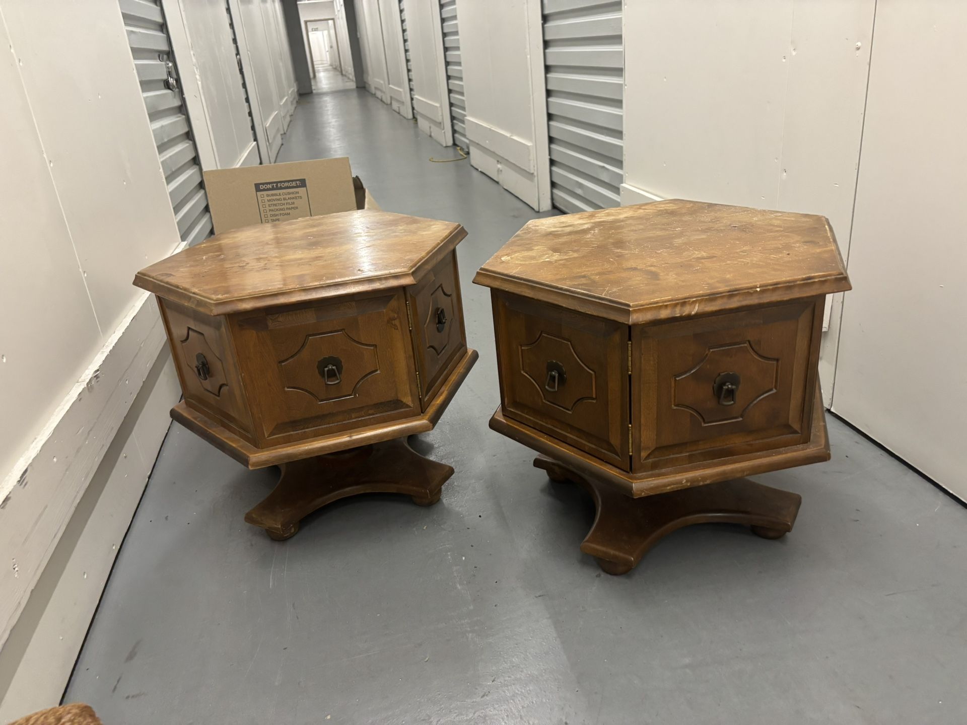 Nightstands/end tables