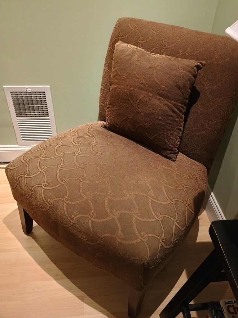 Accent Fabric Chair - Excellent Condition