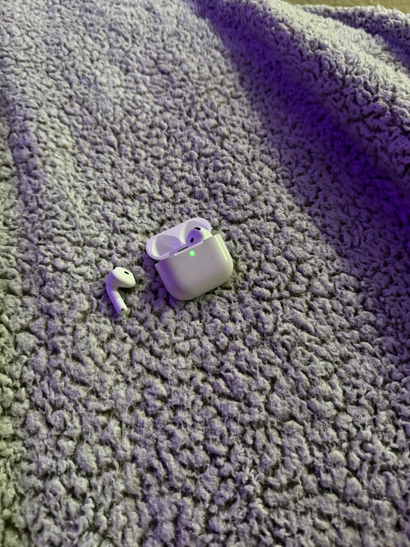 AirPods 4 Noise Cancellation