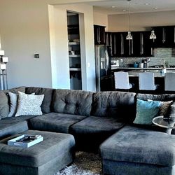 Reidshire Sectional Sofa