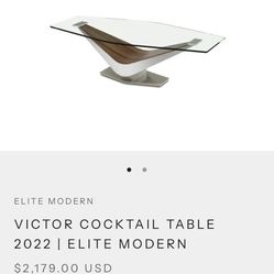Elite Víctor Cocktail Table Floor Sample