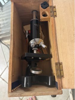 Microscope