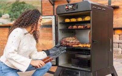 Oakford 1400 Pellet Grill Vertical Smoker in Black