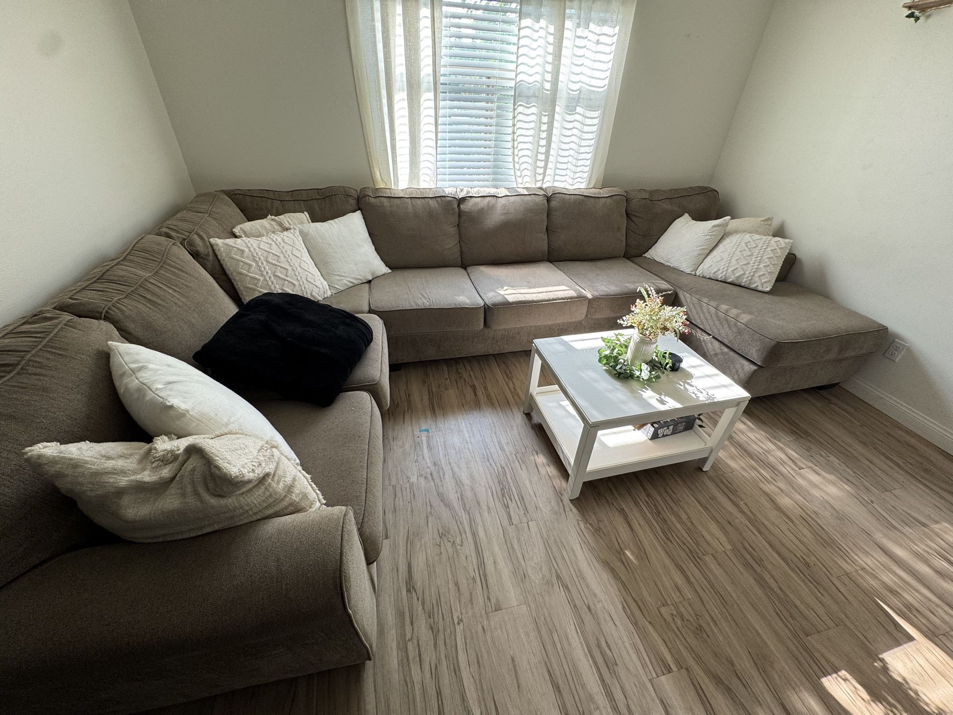 Sectional Sofa/ Couch