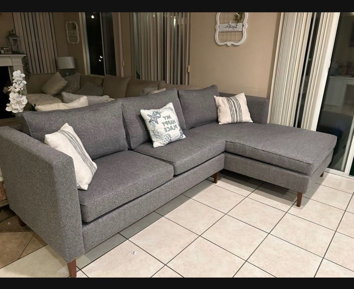 Beautiful Grey sectional couch from Living Spaces LIKE NEW