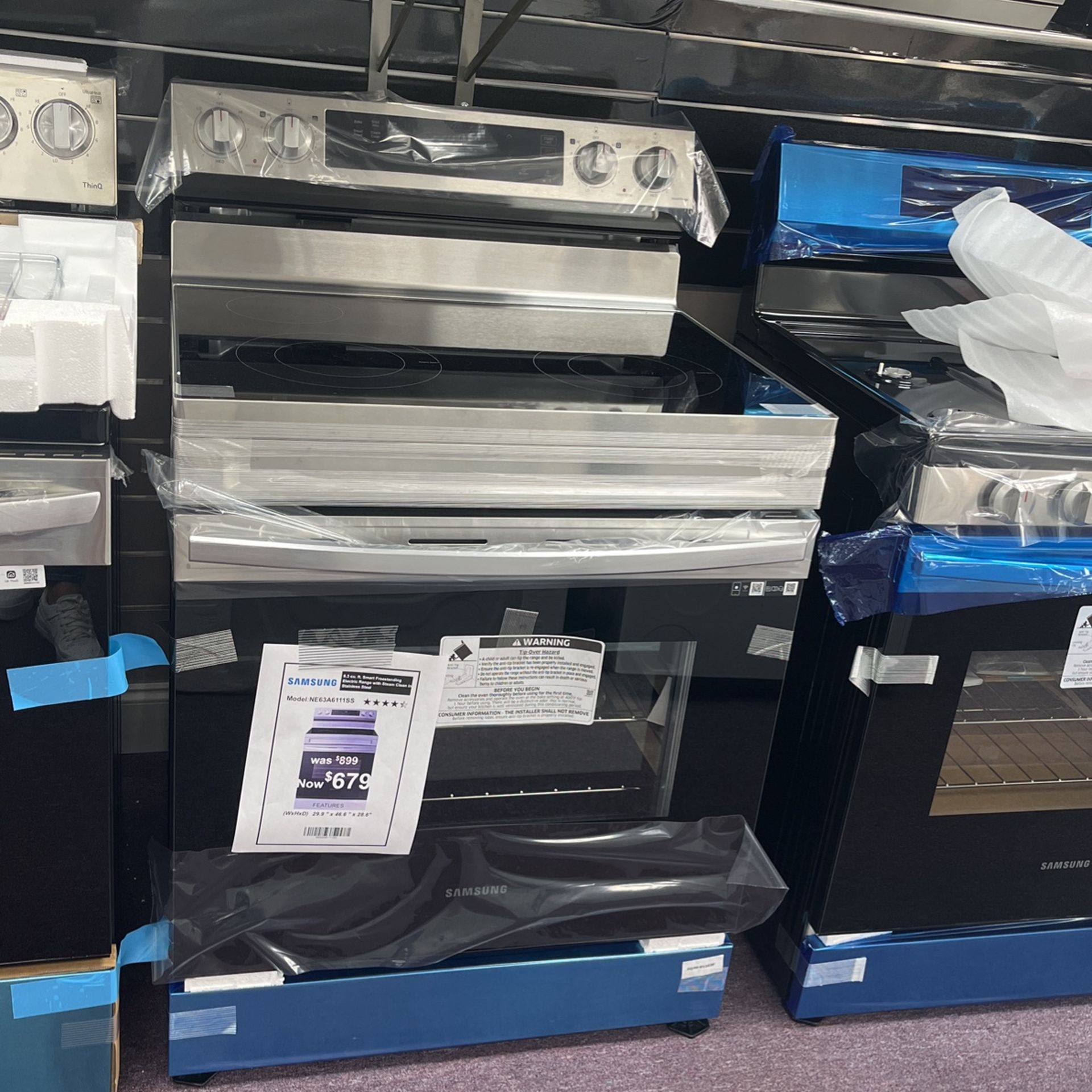 Stove Stainless Steel New And 1 Year Warranty. Delivery Available TODAY!