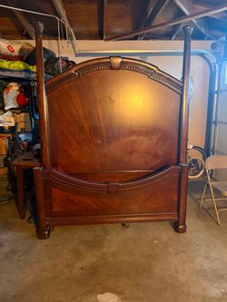 Queen size bedframe Queen size bed frame