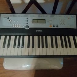 Yamaha Keyboard 