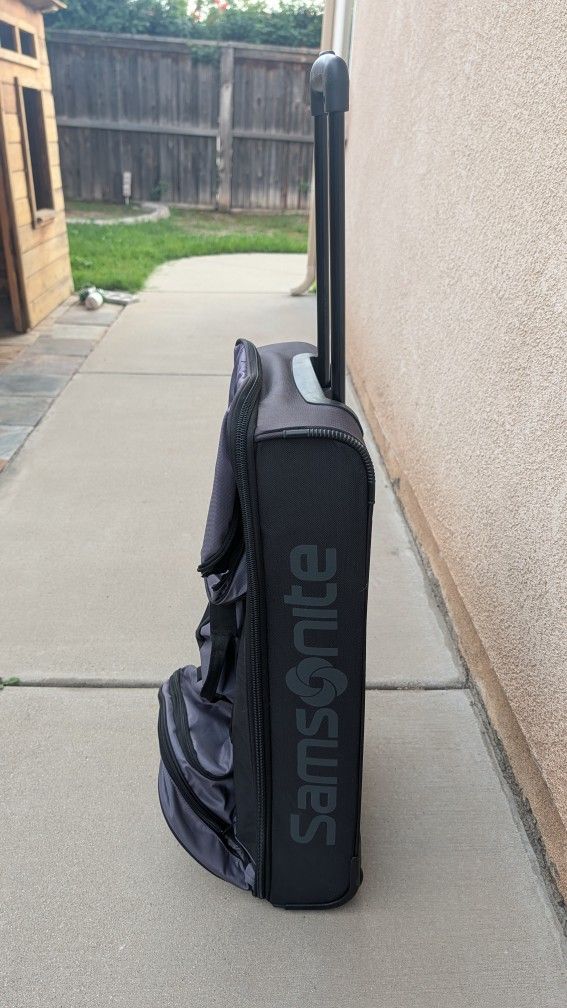 Samsonite Roller Luggage