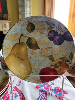 Dinner plates