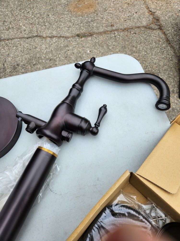 Freestanding TUB FAUCET