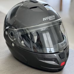 Nolan Motorcycle Helmet (size Medium) 