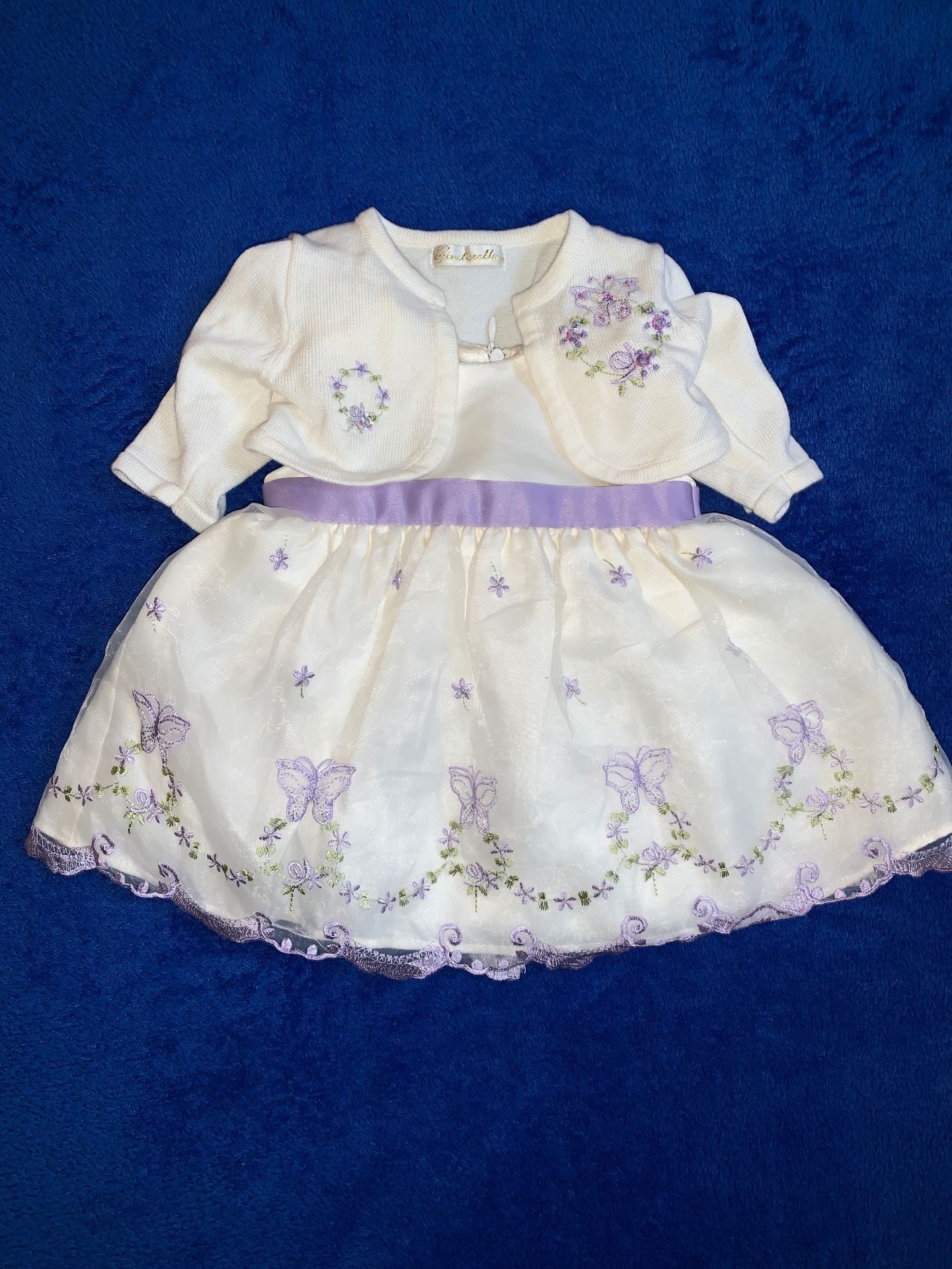 Beautiful Baby Girl Dress Size 3 Months 2 piece worn only once or twice for Easter and pictures
