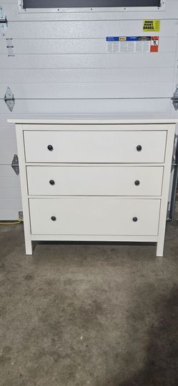 IKEA Hemnes 3-Drawer Dresser White