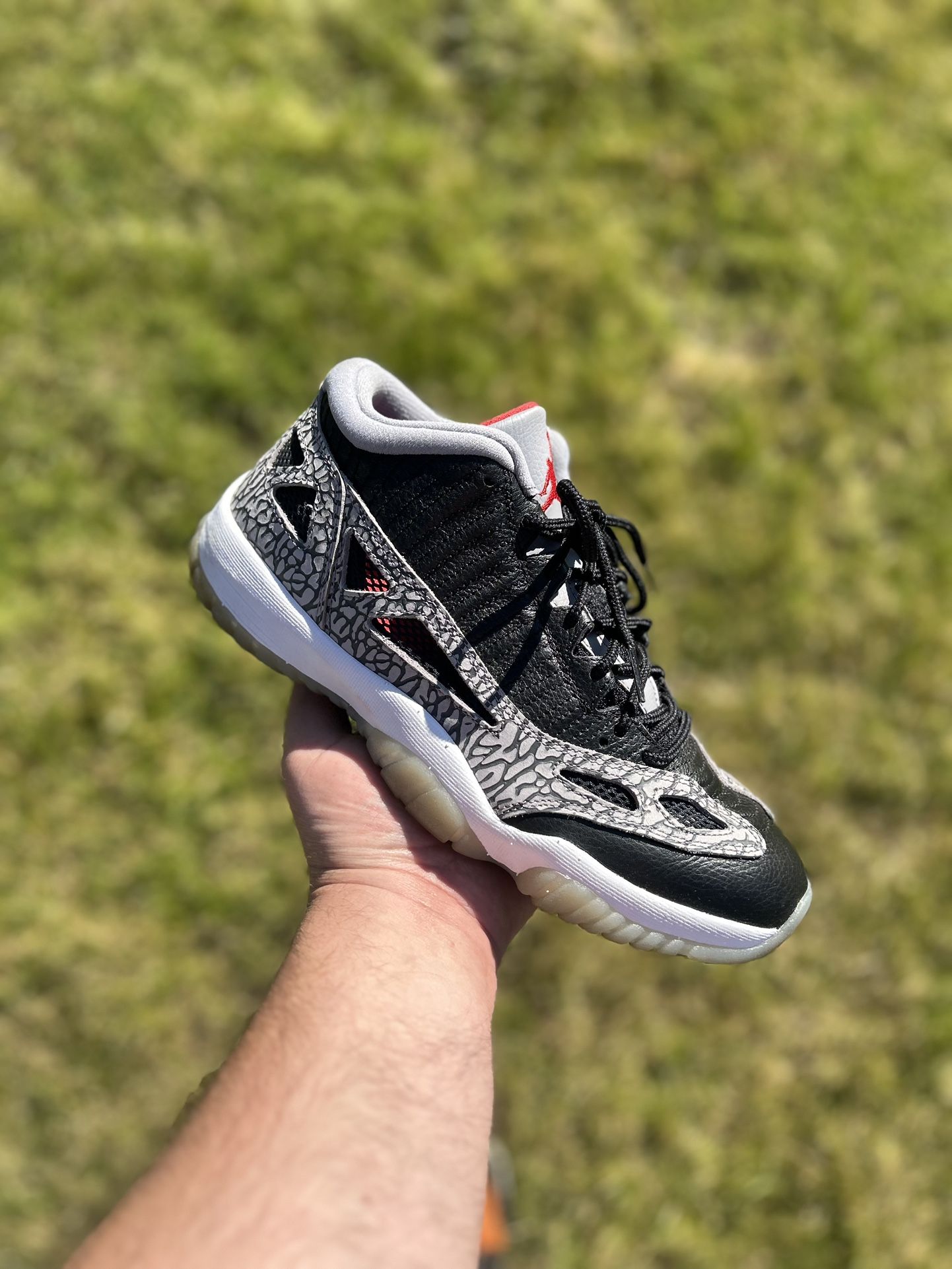 Jordan 11 Low IE Black Cement 9/10 OG All Size 9.5